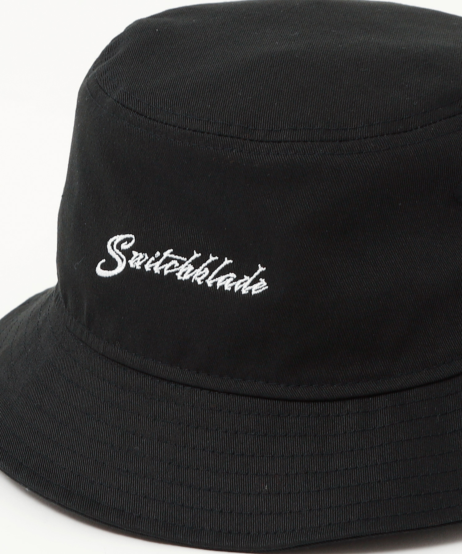 SWITCHBLADE × NEW ERA® BUCKET HAT