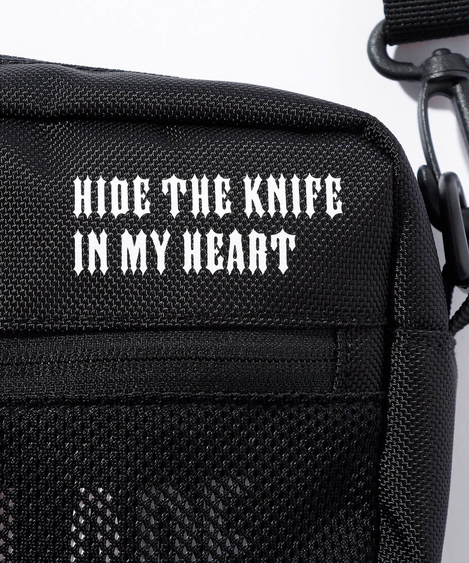 SWITCHBLADE × NEW ERA® H.K.M.H. SHOULDER POUCH