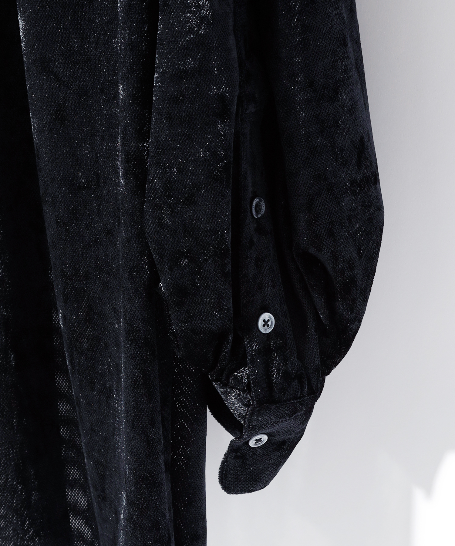 VELOUR VEIL PIRATE SHIRT