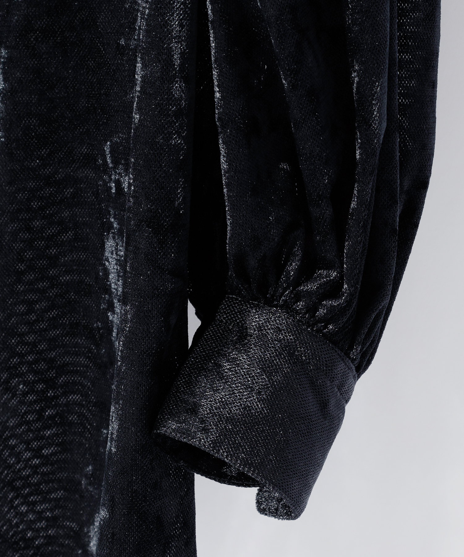 VELOUR VEIL PIRATE SHIRT