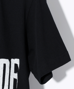 SMUDGED SB LOGO TEE [BLACK]