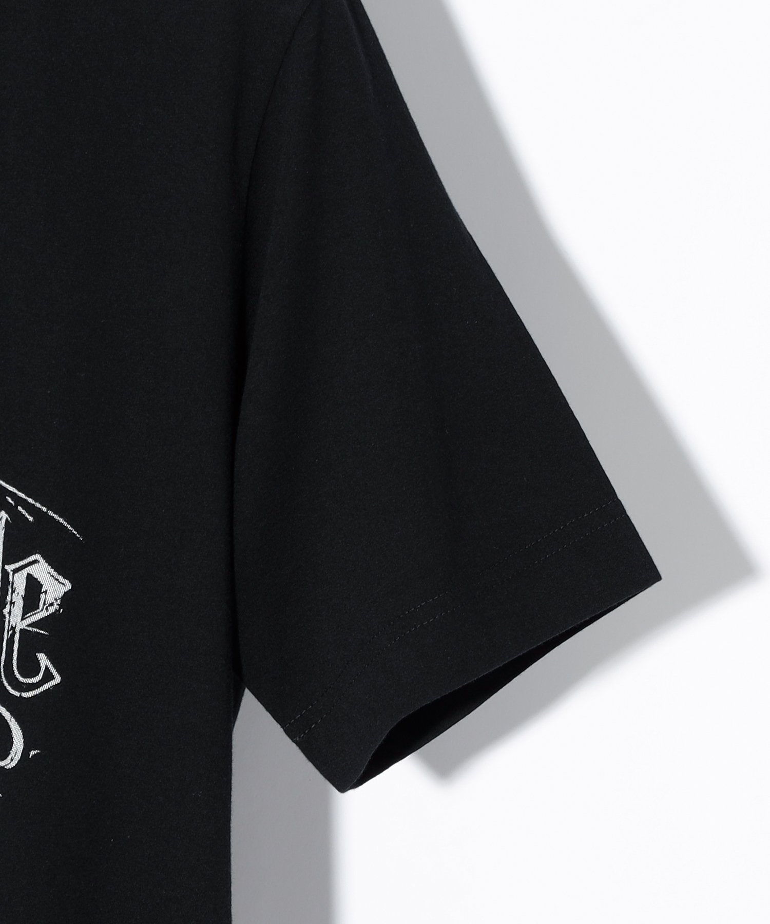 UPSIDE-DOWN SWITCHBLADE TEE [BLACK]