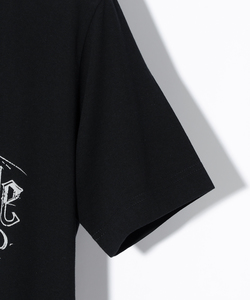 UPSIDE-DOWN SWITCHBLADE TEE [BLACK]