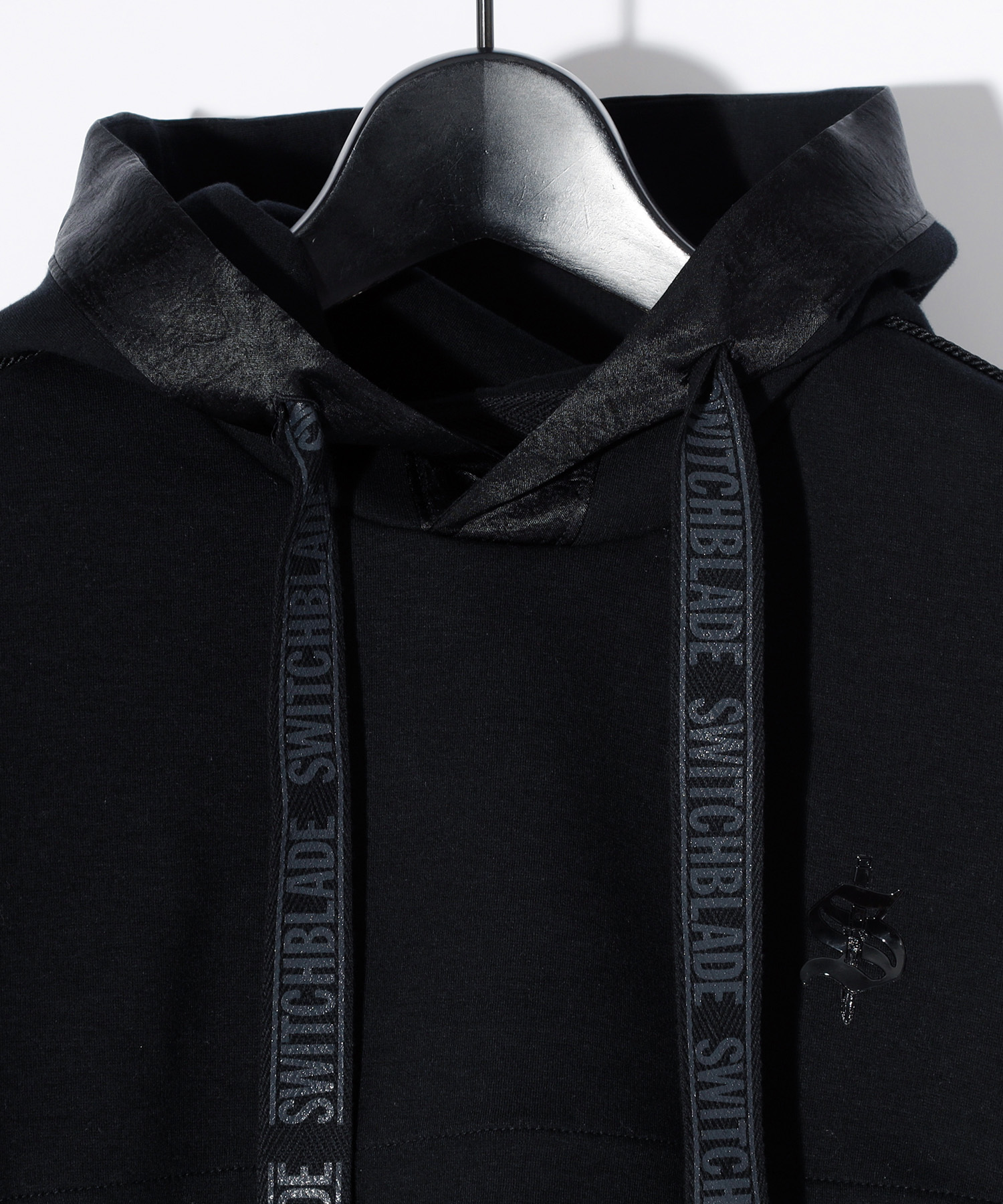 URBAN NOIR SET-UP CROPPED HOODIE