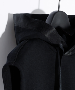 URBAN NOIR SET-UP CROPPED HOODIE