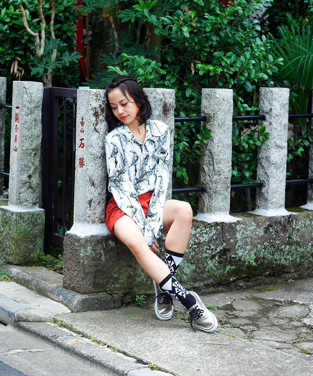 FEATHER VELOR SHIRT