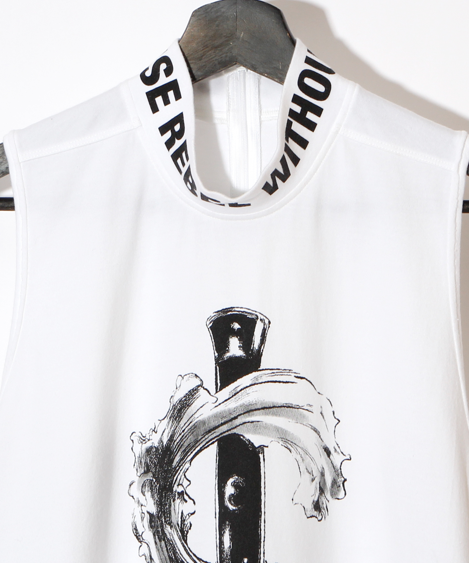 SLEEVELESS HIGH NECK [WHITE] | SWITCHBLADE