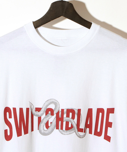 SNAKES AND CURVED LETTERS TEE [WHITE x RED]